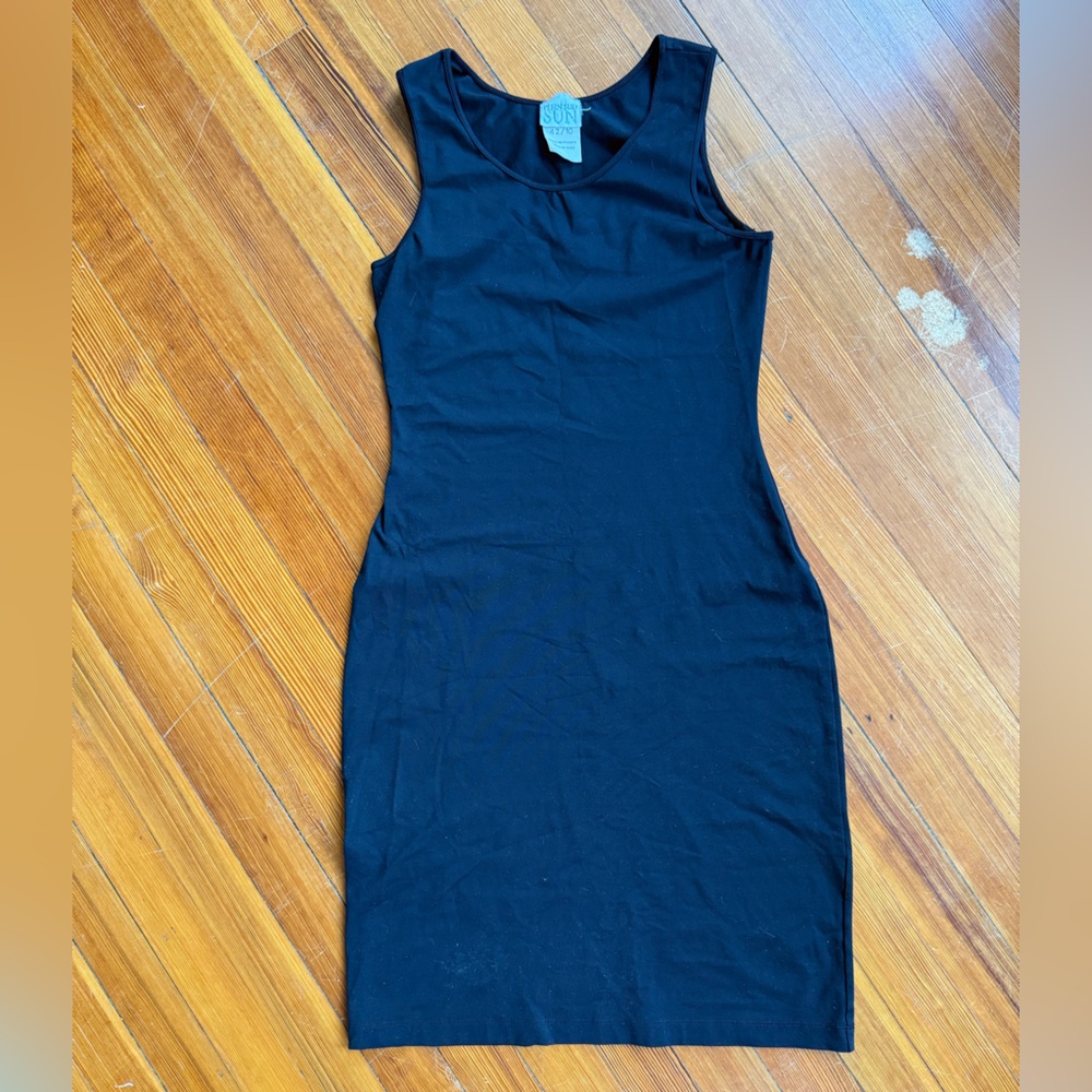 Black Sleeveless Bodycon Dress